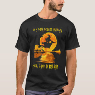 Gräsborrar på en Mörk ökenvägshus T Shirt