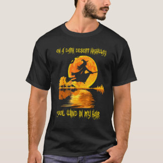 Gräsborrar på en Mörk ökenvägshus T Shirt