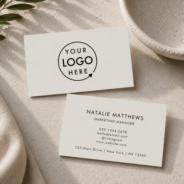 Gråskala, Logotyp | Modern Professionell med minim Visitkort (Create a professional look with this simple horizontal gray business card design with your logo.)