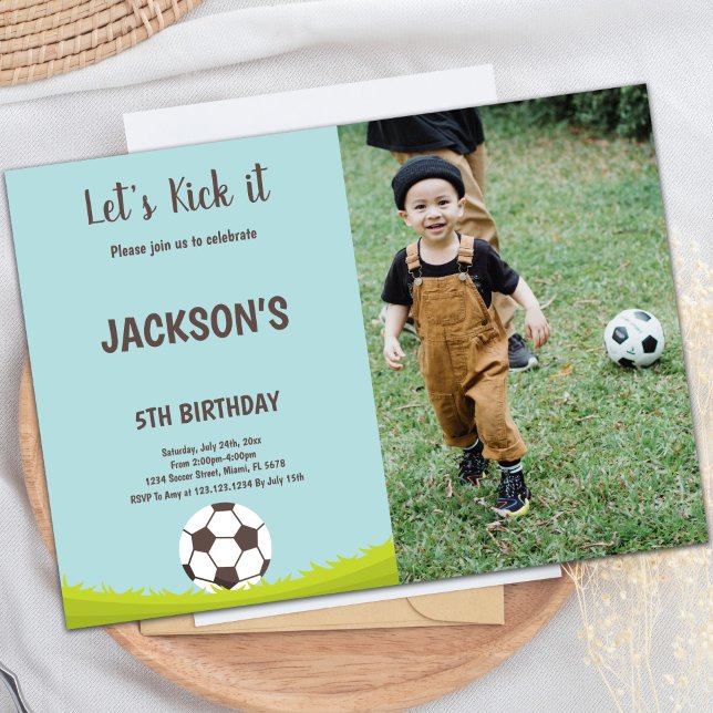 Gräsmatarens födelsedag med foto inbjudningar (Grass Soccer Birthday Invitations with photo)