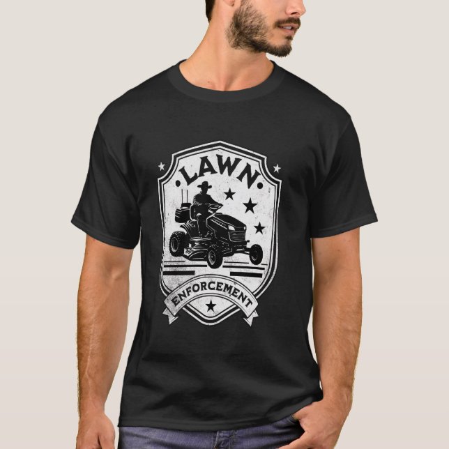 Gräsmatskontroll Gräsklippning Rolig Gräsklippare T Shirt (Framsida)