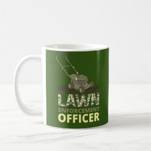GRÄSMATTA ENFORCEMENT OFFICER lustig gåva Kaffemugg