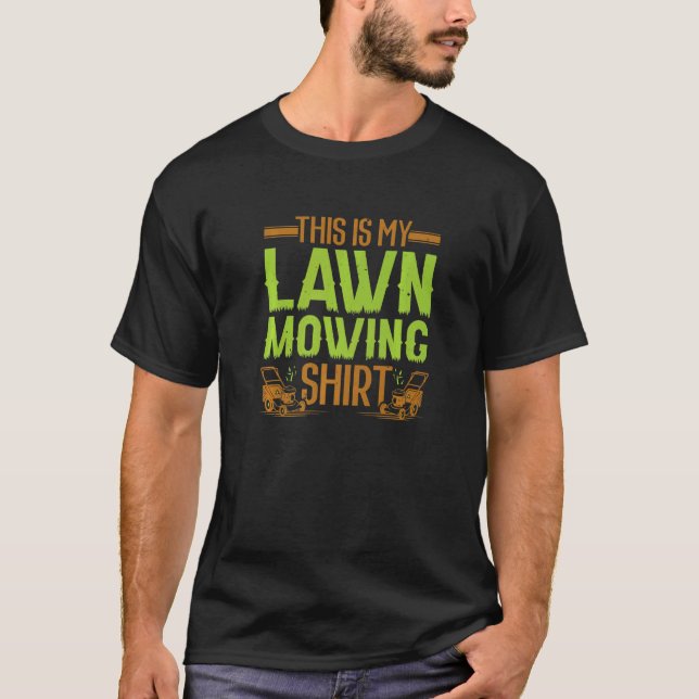 Gräsmatta Mows Lawnmower Landscaper Grass Cining G T Shirt (Framsida)