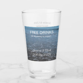 Gratis drycker spara datum strandbröllop lägg till glaskopp