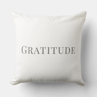 Gratitude – Minimal Typography Design Kudde