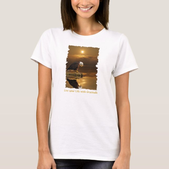 GRATITUDE Praying Örn Dam Shirt T-shirt (Framsida)