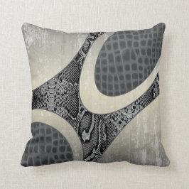 Grått Abstrakt Snakeskin Crop Pillow Kudde