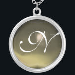 Grått Agate Gem Monogram Silverpläterat Halsband<br><div class="desc">Elegant och unik design med gemstone. Mycket exakt modellering och rendering i 3D Studio Max av Bulgan Lumini .Part från serien Hyper Talismans.</div>