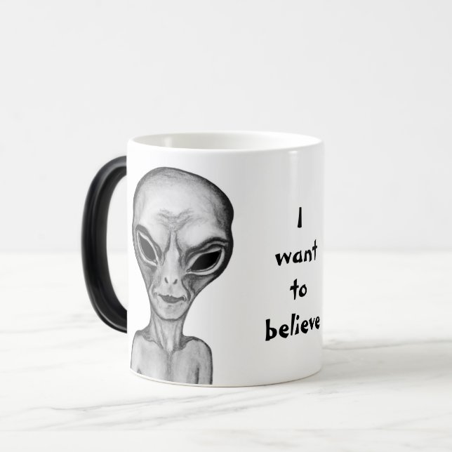 Grått Alien, jag vill tro Magisk Mugg (Framsida vänster)