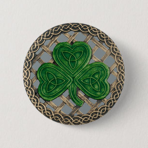 Grått av Shamrock och keltiska knoppar Knapp