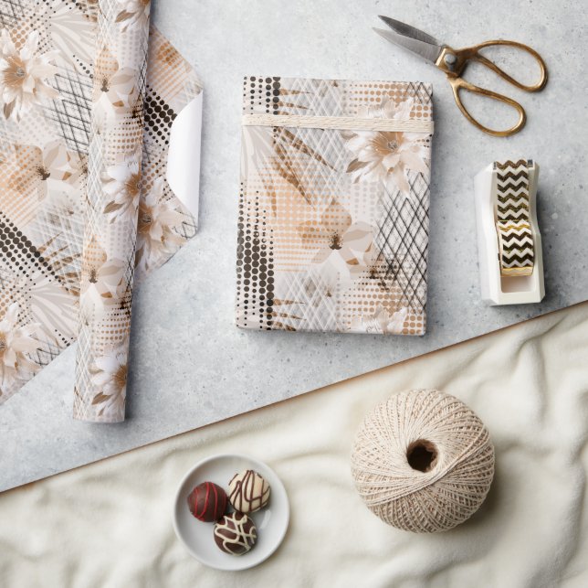 Grått, beige tropiska mönster. presentpapper (Hantverk)