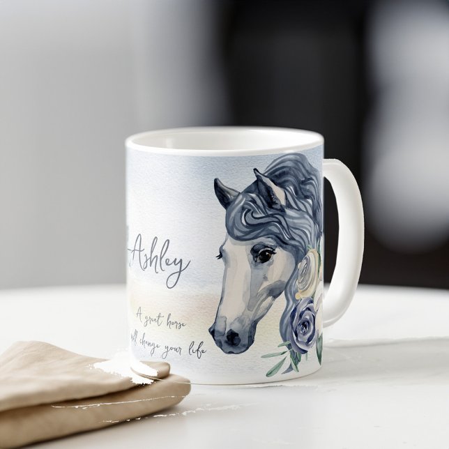 Grått-blå häst med blommor personlig namn kaffemugg (Grey blue horse with flowers personalized name coffee mug)