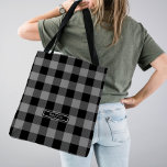 Grått Buffalo Play Mönster Monogrammed Bridesmaid Tygkasse<br><div class="desc">Den här grått buffalo la mönster monogrammerade brud till väskan är perfektens gåva till henne. Utformningen har ett klassiskt grått och svart buffel i mönster. Anpassa väskan med hennes för- eller efternamn.</div>