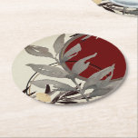 Grått Burgundy & Cream Artistic Abstrakt Watercolo Underlägg Papper Rund<br><div class="desc">Snyggt runt papper underlägg har en konstnärlig abstrakt design i en grädde,  burgundy och grått färg palett. En konstnärlig abstrakt design har en vattenfärg löv och en geometrisk cirkellsammansättning med skuggor av burgundi och grått med svarta och guld accenter på en grå elfenbensbakgrund.</div>