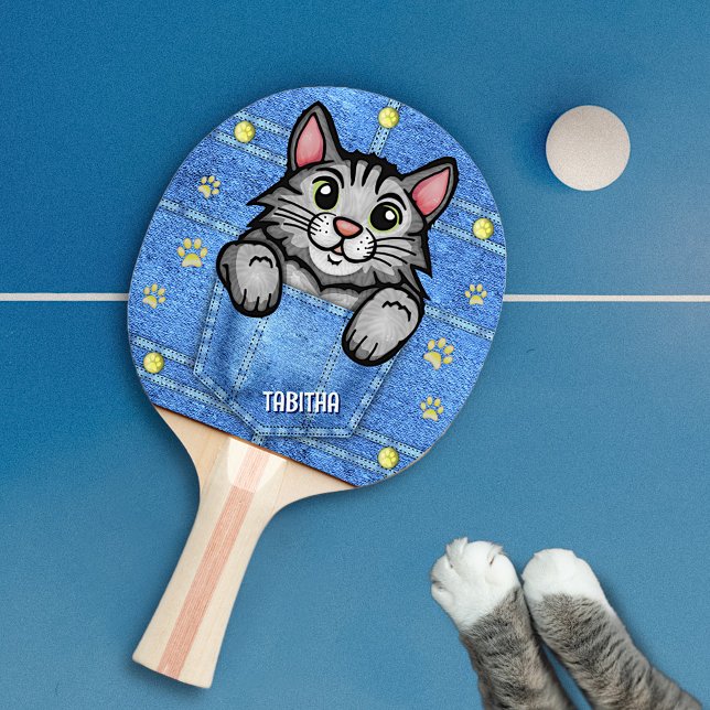Grått Cat i Faux Denim Pocket med eget namn Pingisracket (Skapare uppladdad)
