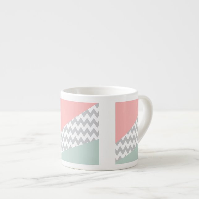 Grått Chevron Mint och Coral Espressomugg (Framsida höger)