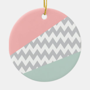 Grått Chevron Mint och Coral Julgransprydnad Keramik