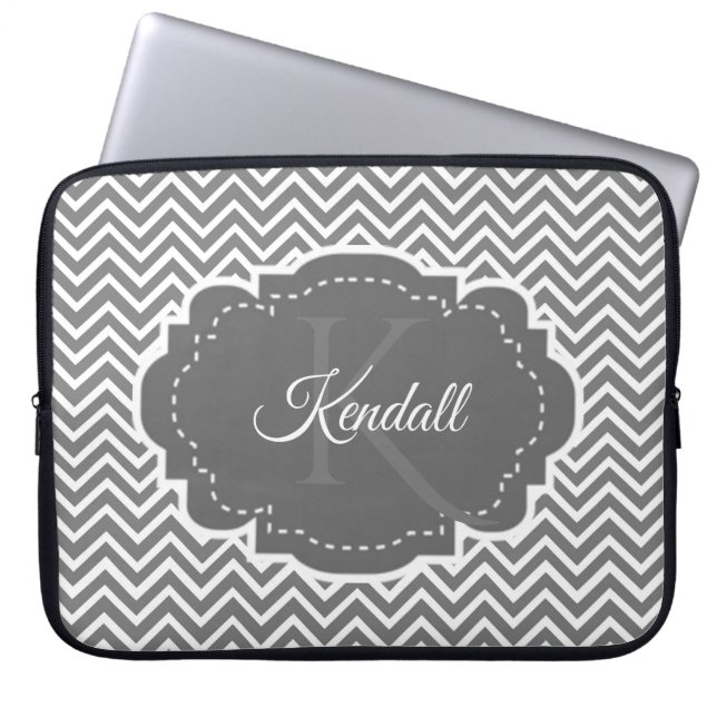 Grått Chevron Personlig Laptop sleeve (Framsidan)