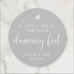 Grått Dancing Feet Flip Flop Wedding-Märkre Gåvor Etiketter<br><div class="desc">De här favoritmärkena är perfekten för att erbjuda dina gäster flinflip flops för att dansa vid bröllop.</div>