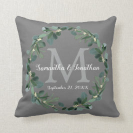 Grått Eucalyptus Monogram Utandning Bröllop Keepsa Kudde