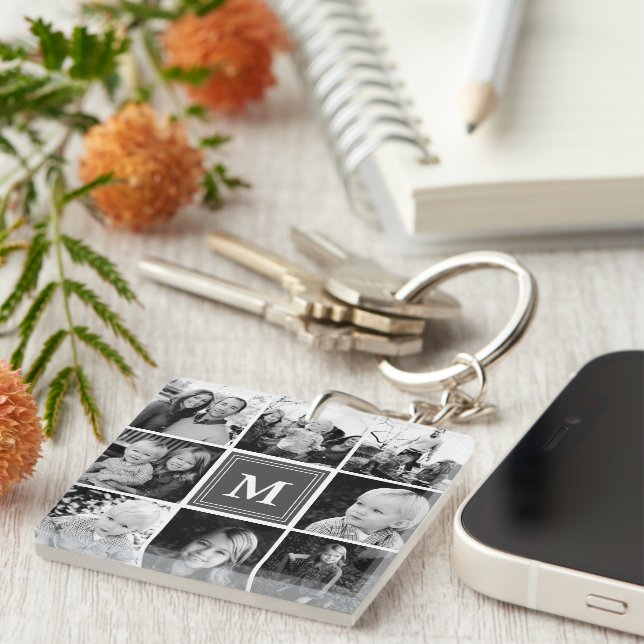 Grått familjefotokollage med monogram (Högra Framsidan)