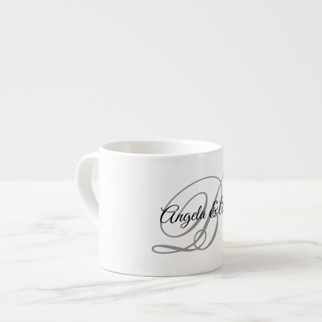Grått fin kalligrafi skript monogram espressomugg (Framsida vänster)