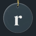 Grått Initial Brev | Minimalistisk Trendig Julgransprydnad Keramik<br><div class="desc">Grått Initial Brev | Trendig av Snyggt Monogram keramiskt ornament | Modern | ELEGANT | Minimalistisk | PERSONLIG | ROLIGT | COOLA</div>