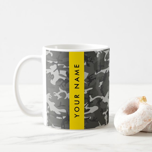 Grått kamouflage mönster, Ditt namn, Personlig Kaffemugg (Med munk)