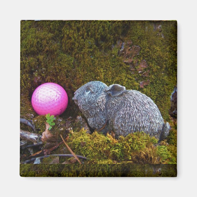 Grått-kanin/kanin och rosa golf boll magnet (Framsidan)