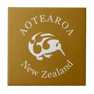 Grått Kiwi med Koru, Aotearoa, Nya Zeeland Kakelplatta