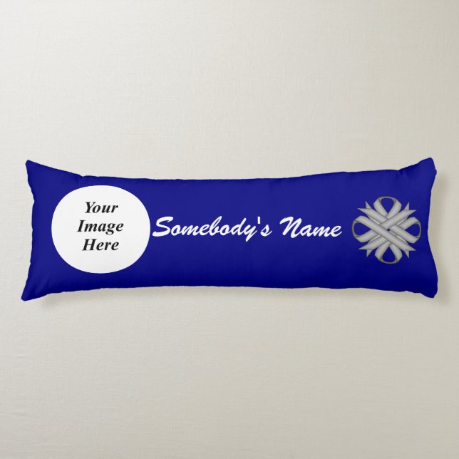 Grått Klöver Ribbon Template av Kenneth Yoncich Kroppskudde (Framsidan)