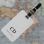 Grått lädermonogram namn bagagebricka<br><div class="desc">Grått-faux-läder som bakgrund. Anpassa och lägg till ditt monogram brev och fullt namn på framsidan. Din kontaktinformation på baksidan. Svart text.</div>
