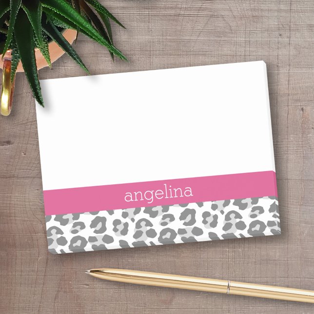 Grått Leopard Skriv ut Mönster med Rosa Namn Post-it Block (Personalized post-it notes with an area to add your name or other text)