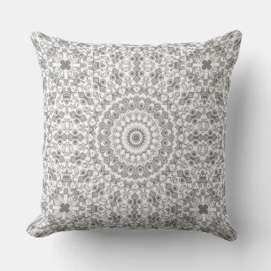 Grått Mandala Geometriskt Mönster Kudde