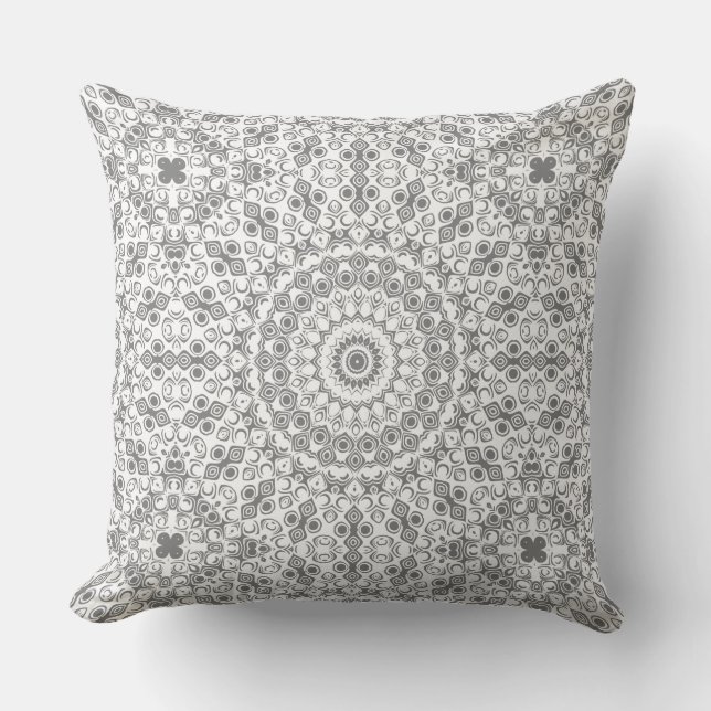 Grått Mandala Geometriskt Mönster Kudde (Framsida)