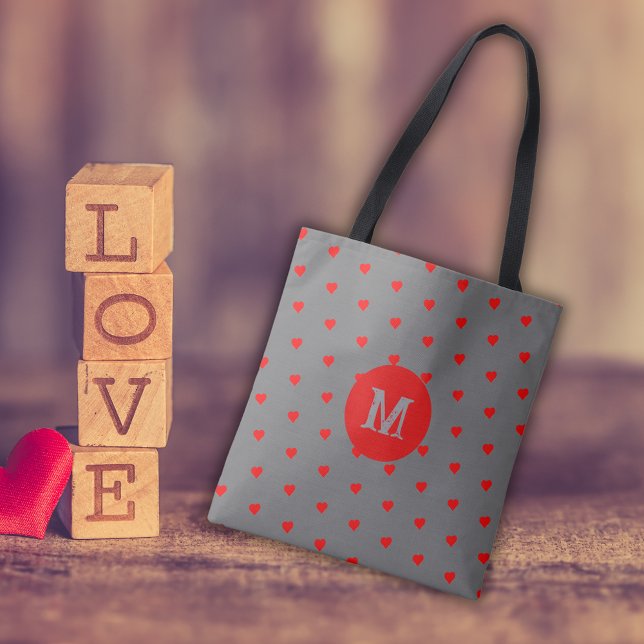 Grått med Red Hearts Monogram Brev Tygkasse (Skapare uppladdad)