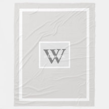 Grått Modern Simple Initial och Namn Fleece Blanke