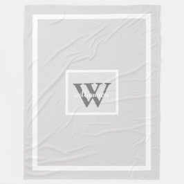 Grått Modern Simple Initial och Namn Fleece Blanke