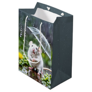 Grått Mouse under paraplyer