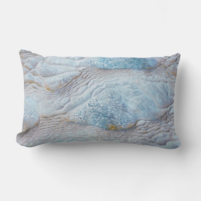 Grått och brunt, tjockt djurskinn lumbarkudde (Framsida)