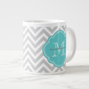 Grått och turkos Chevron Anpassningsbar Monogram Jumbo Mugg