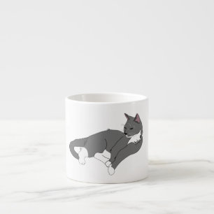 Grått och vit Tuxedo-katt Espressomugg