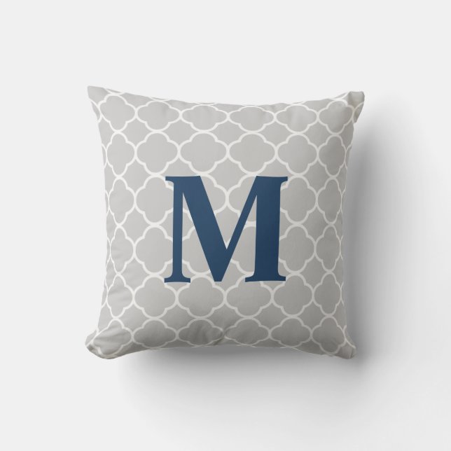 Grått Quadrefoil och Monogram utomhusfyllning Kudde (Framsida)