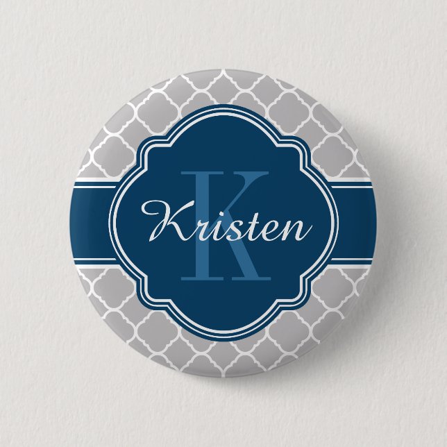 Grått Quatrefoil Mönster Blue Monogram Knapp (Framsida)