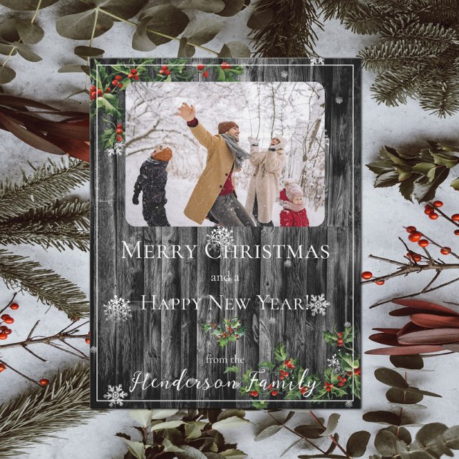Grått Rustic Holly Grenar Flat Helgdag Photo Card Julkort (Gray Rustic Holly Branches Holiday Photo Card)