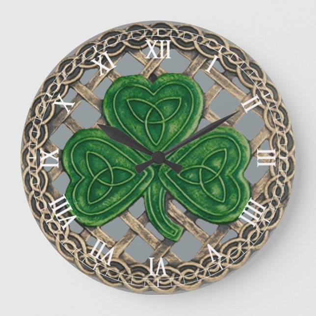 Grått Shamrock & Celtic Knots Roman Numeral Clock Stor Klocka (Framsida)