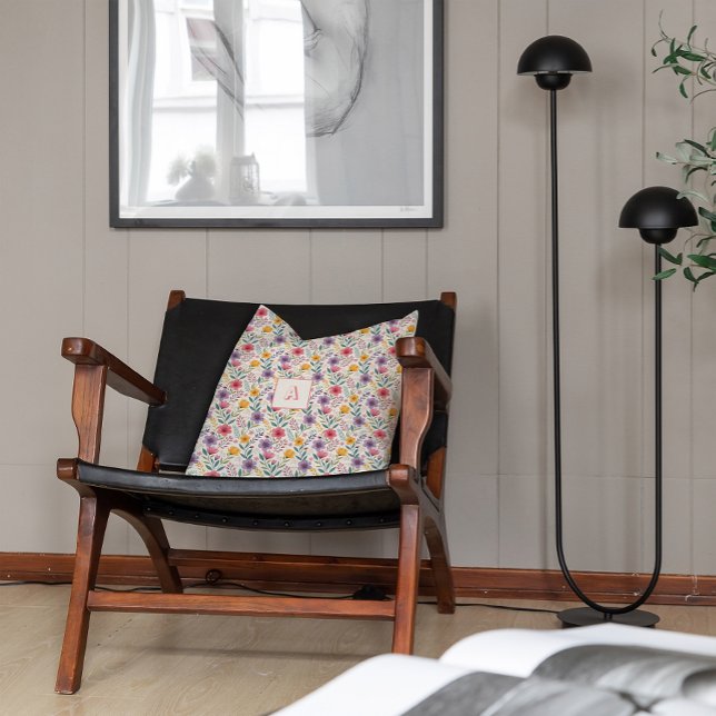 Grått simpel vildblomma mönster monogram kudde (Skapare uppladdad)