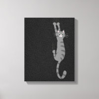 Grått Tabby katt Hanging on | Lättare Grått-randig