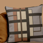 Grått Taupe-Mörken Brun och Beige Geometric Design Kudde<br><div class="desc">Modern dekorativ kudde har ett grått-taupe och mörk brunt geometriskt mönster med beige och sienna orange accents. Den moderna abstraktens geometriska utformning är byggande av kombinationer av upprepade rektanglar, som är överlappande och sammanflätade för att bilda ett intressant konstnärligt mönster. En modern dekorativ kudde för ditt sovrum eller din favoritstol,...</div>