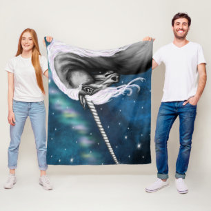 Grått Unicorn med Aurora Dance Fleecefilt